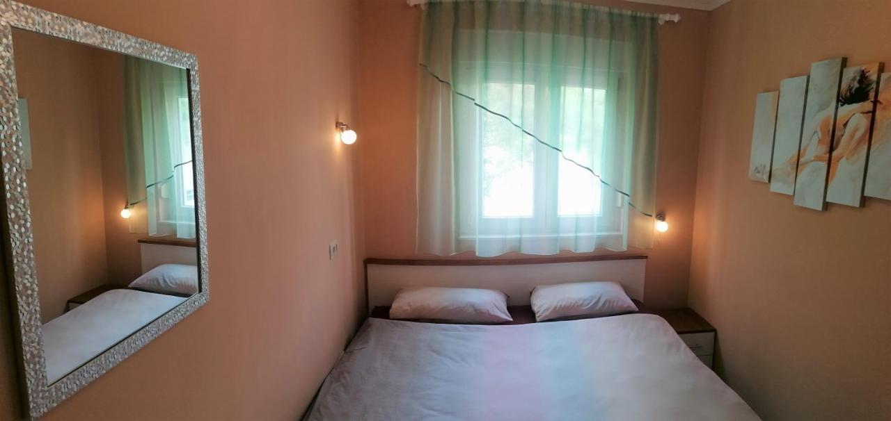 Apartmani Zafaranic Crikvenica Exteriör bild