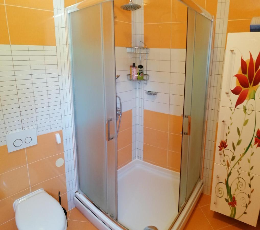 Apartmani Zafaranic Crikvenica Exteriör bild